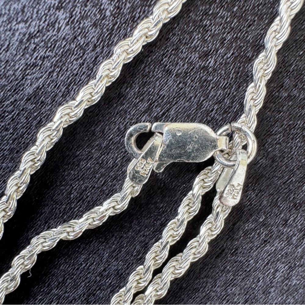 Elegant Silver Rope Chain Necklace - Picture 6 of 10